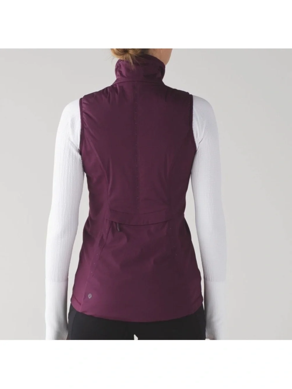 lululemon athletica run for the cold vest - SZ 4 in Plum
